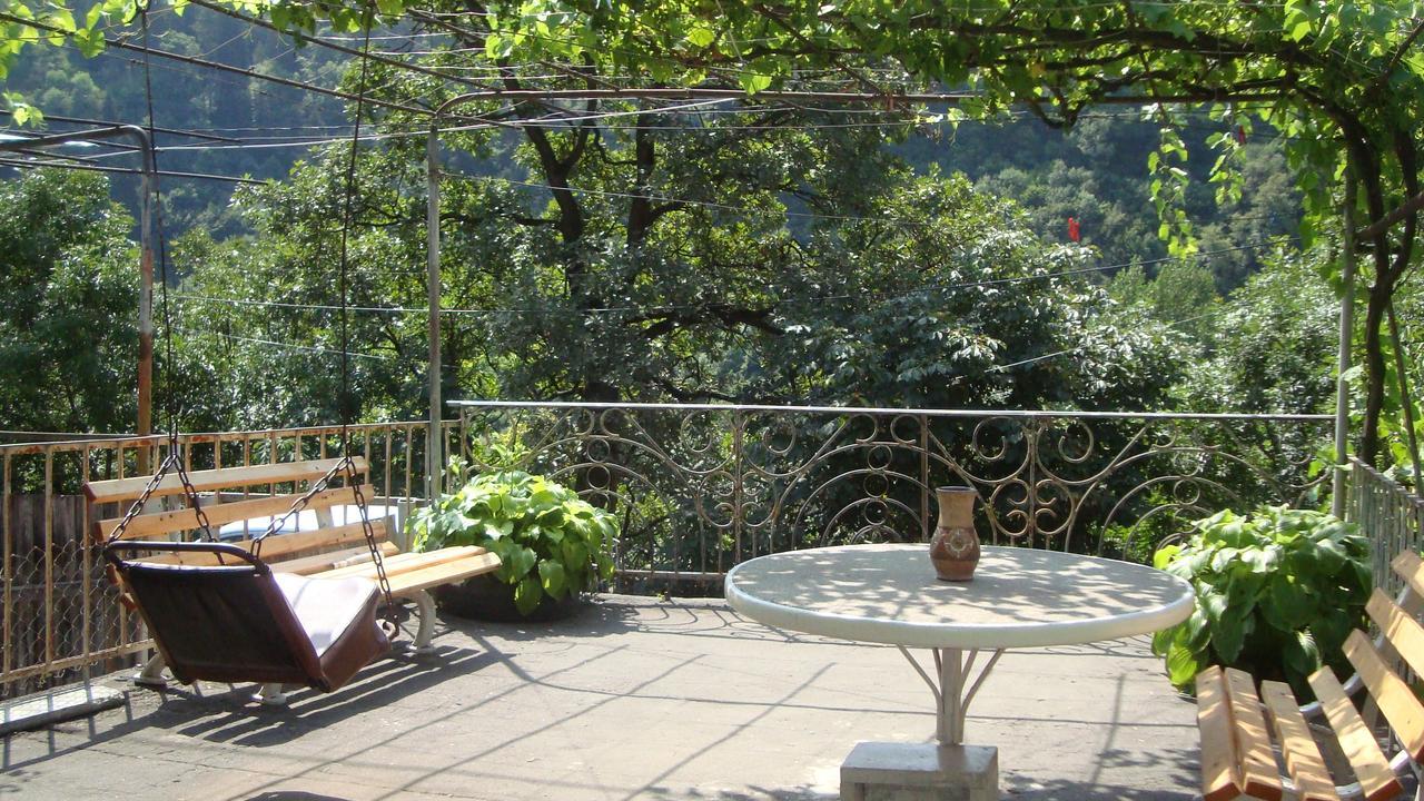 Guesthouse Valeria Боржомі Екстер'єр фото